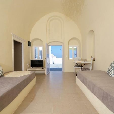 Апартаменты Deltami Santorini Пиргос Экстерьер фото